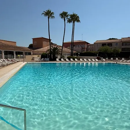 F1 Climatise Avec Piscine 公寓 Saint-Raphaël